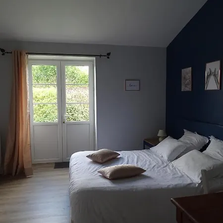 Chambres D'hotes L'instant Present Bed & Breakfast Anais